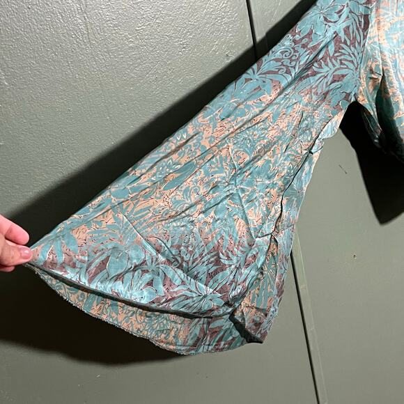 Passage to India Crop Top Wrap Bell Sleeve Boho Floral - Picture 4 of 9